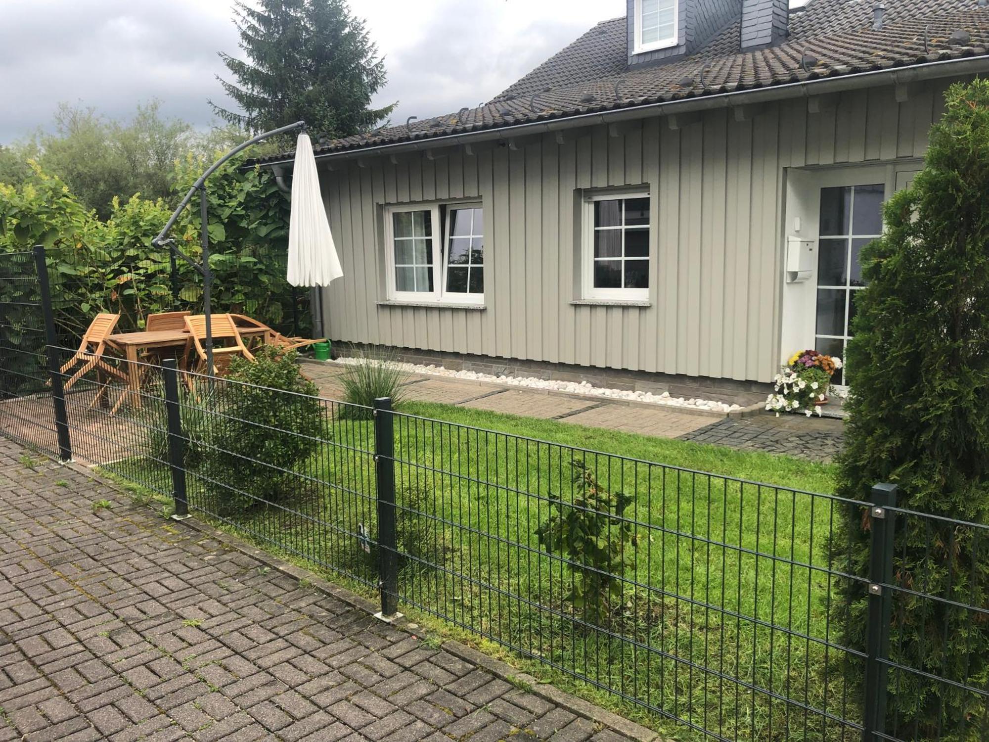 Ferienwohnung Am Rothaarsteig Bad Berleburg Luaran gambar